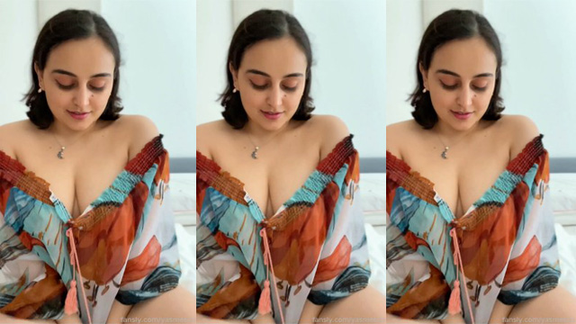 NRI Horny Milf Yasmeena Videos Collection