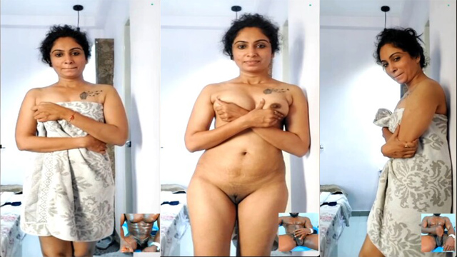 Beautiful Horny Bhabhi Showing – on videocall Video Watch