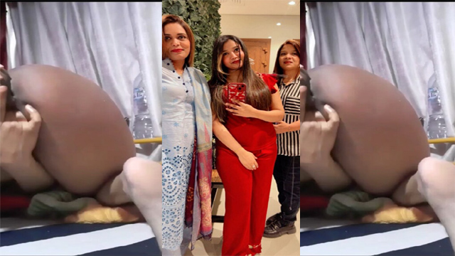 Sexy Indian Hot Wife Showing – Asshole Fingering